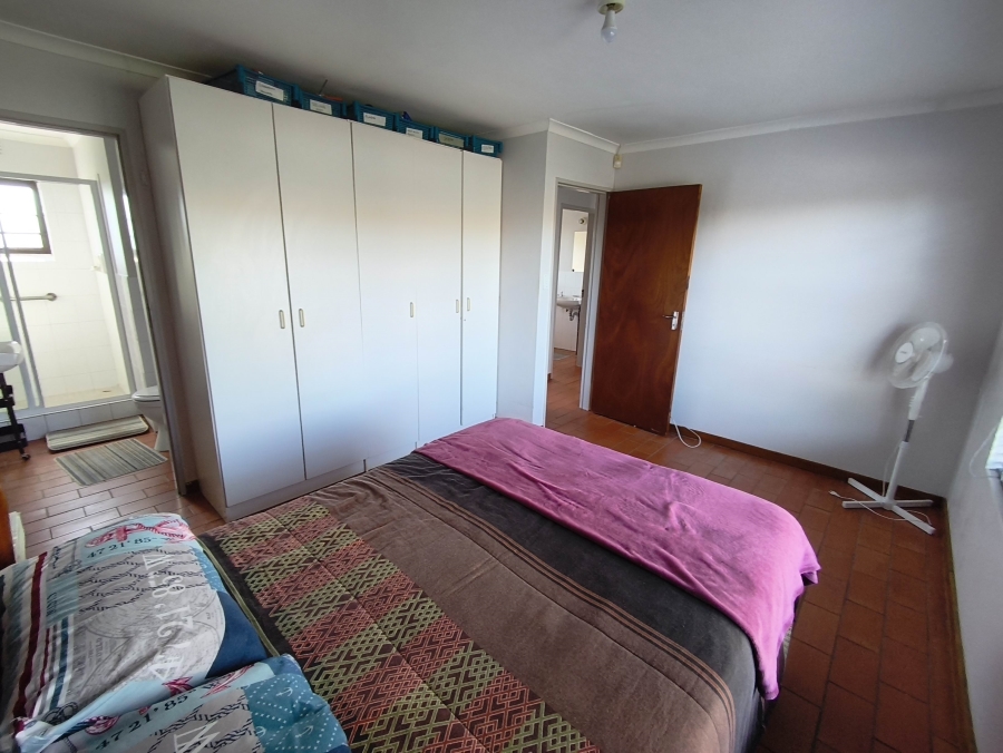 2 Bedroom Property for Sale in De Kelders Western Cape
